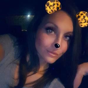 Meet your Posher, Lara